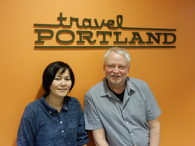 Travel Portlandのジェフ・ハマリーさん（右）と古川陽子さん（左） Photo © Michiko Ono Amsden
