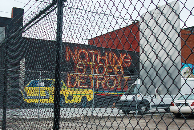 イースタン・マーケットの一角にあるミューラル「Nothing Stops Detroit」 Photo © Mirei Sato