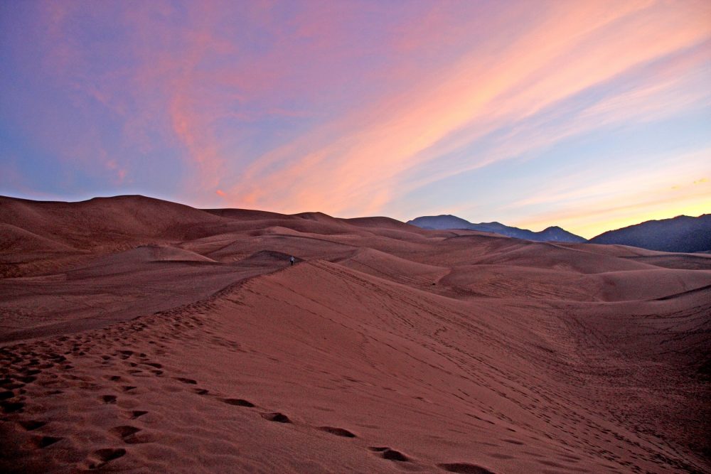 今年の夏は、コロラド州にある個性豊かな4つの国立公園へ | U.S.